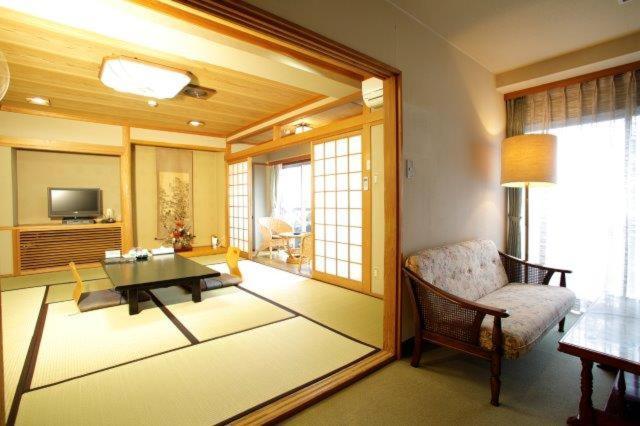 Sendai Hotel Satsumasendai Buitenkant foto
